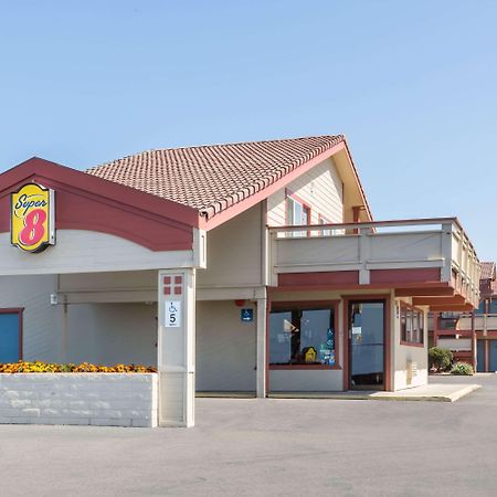 Super 8 By Wyndham Fort Bragg Dış mekan fotoğraf