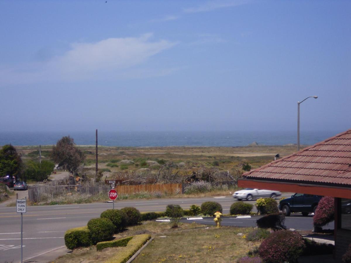 Super 8 By Wyndham Fort Bragg Dış mekan fotoğraf